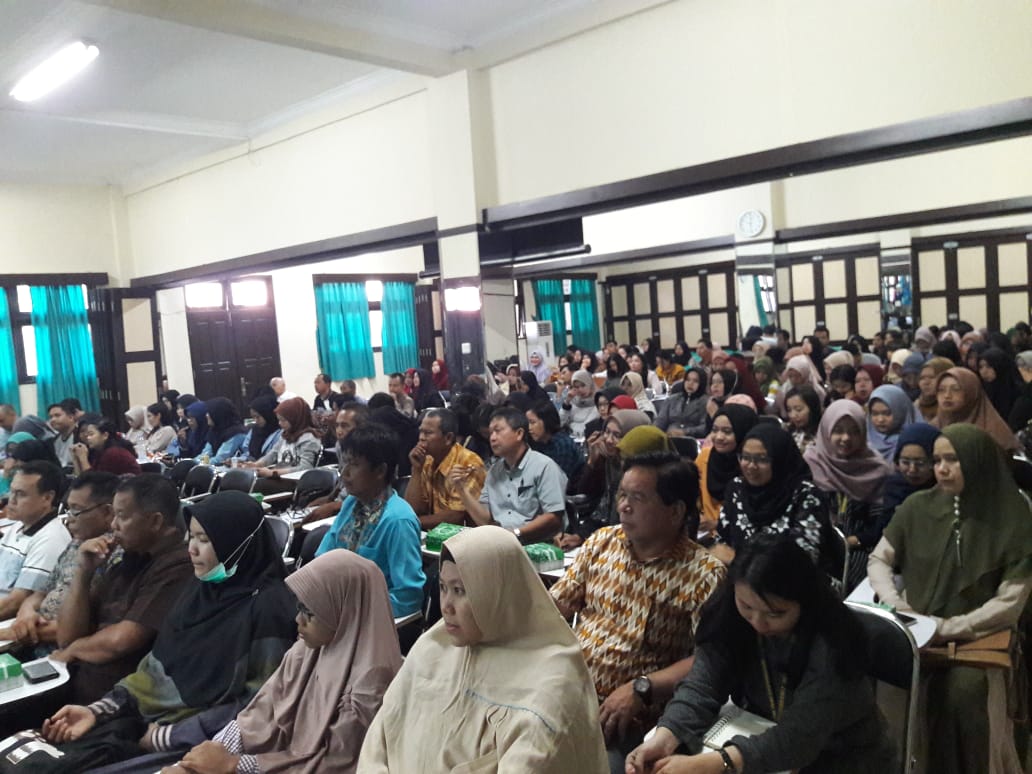 Pertemuan Orang Tua Mahasiswa Fakultas Kesehatan Universitas Sari